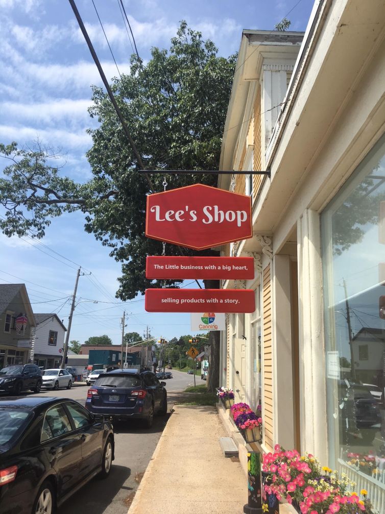 Lee's Shop